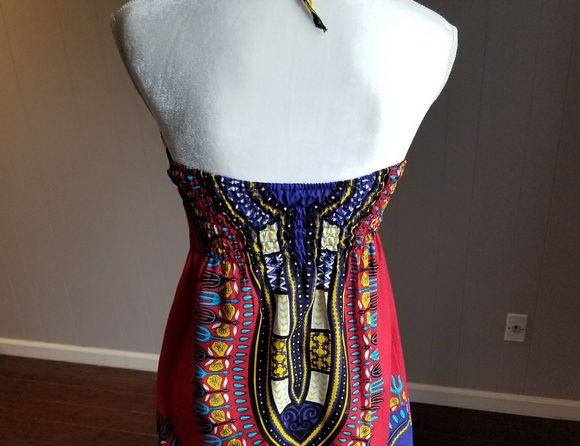 Beautiful multicolored halter dress - Picture 4 of 7